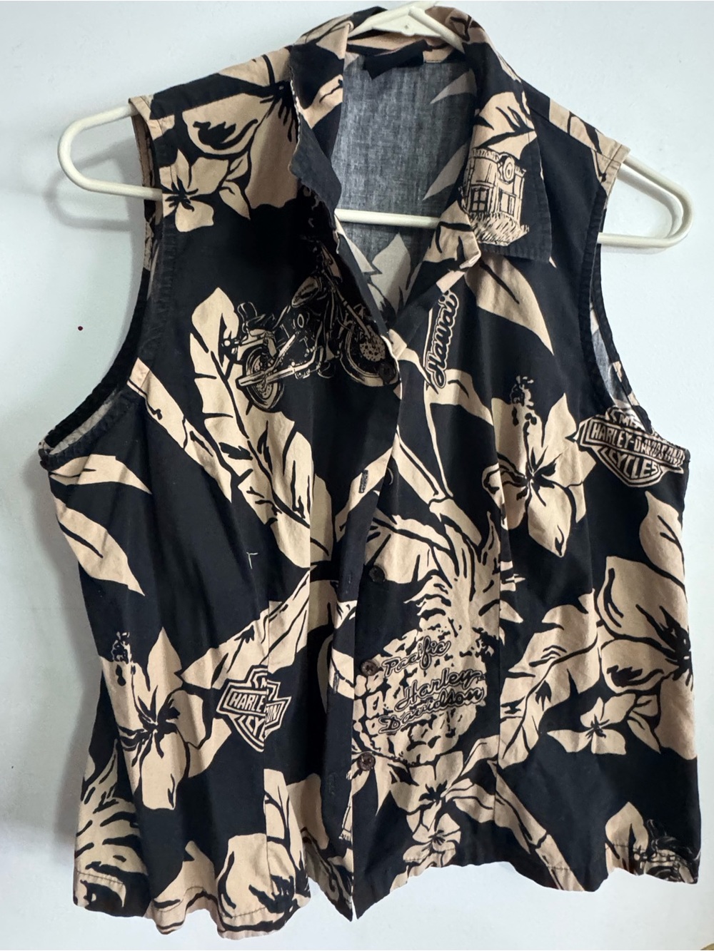 Harley Davidson Sleeveless button-up Hawaiian print
